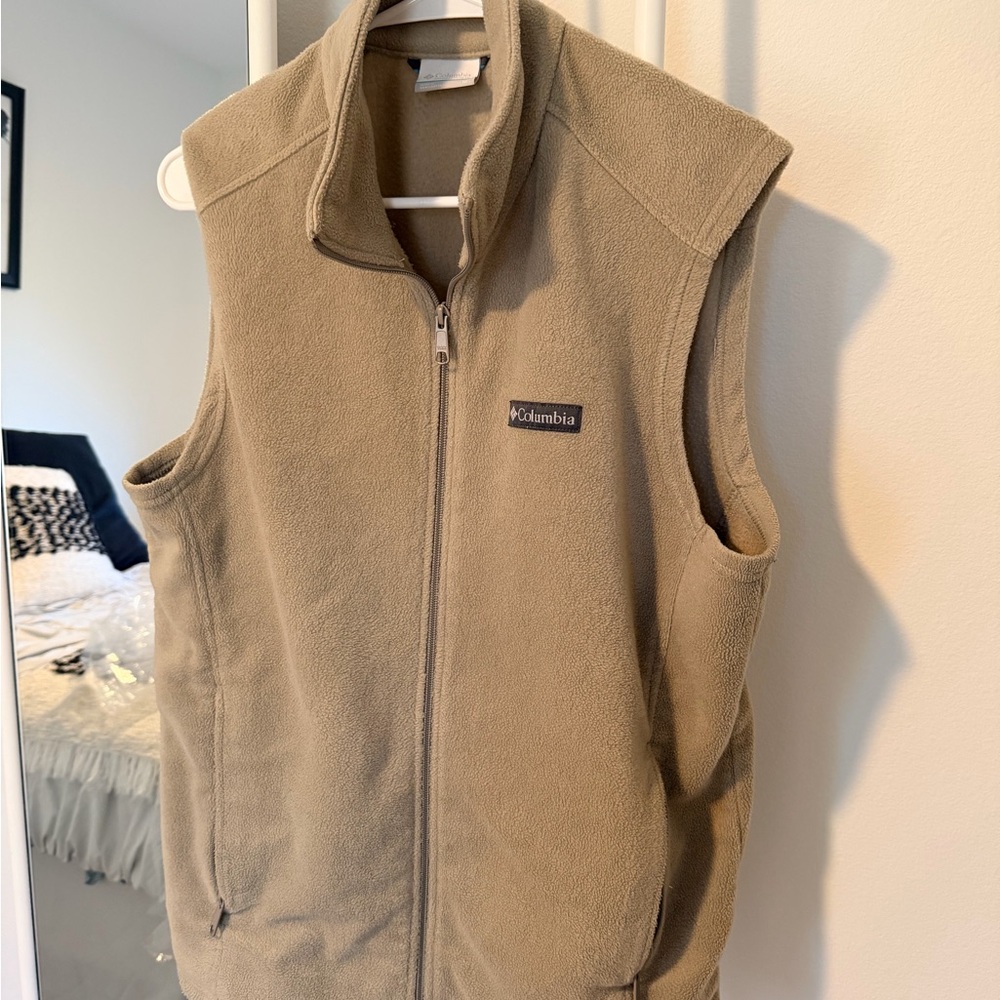 Columbia Men's Beige Fleece Vest